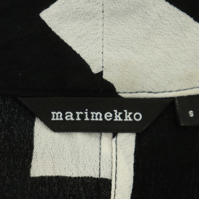 marimekko(マリメッコ)のマリメッコ 総柄ワンピース 膝丈 Vネック 五分袖 S 黒 白 /HK ■OS レディースのワンピース(ひざ丈ワンピース)の商品写真