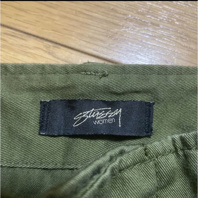 STUSSY(ステューシー)のSTUSSY woman ミリタリーパンツ カーキ レディースのパンツ(カジュアルパンツ)の商品写真