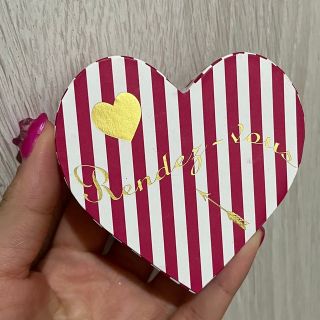 ラデュレ チークの通販 500点以上 | LADUREEのコスメ/美容を買うならラクマ