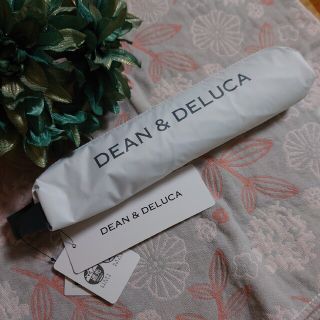 ディーンアンドデルーカ(DEAN & DELUCA)の【DEAN&DELUCA】2023★晴雨兼用♪折り畳み傘ホワイト(傘)