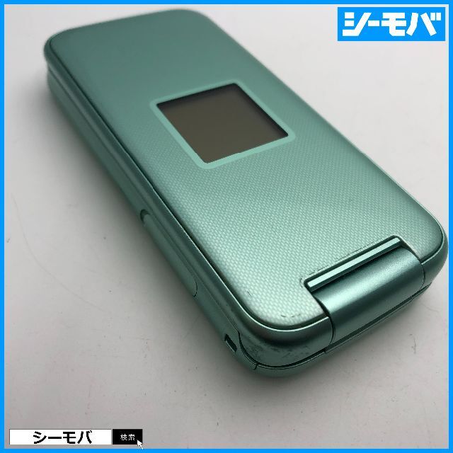 富士通(フジツウ)の917 ガラケー らくらくホン F-02J 美品 ドコモ グリーン スマホ/家電/カメラのスマートフォン/携帯電話(携帯電話本体)の商品写真