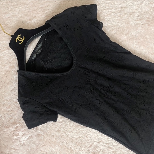 ARMANI EXCHANGE(アルマーニエクスチェンジ)のアルマーニエクス 半袖 Tシャツ レース 総柄 花柄 ブランドロゴタグ レディースのトップス(Tシャツ(半袖/袖なし))の商品写真