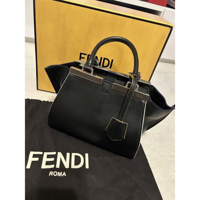 FENDI(フェンディ)のFENDI 鞄 レディースのバッグ(ハンドバッグ)の商品写真