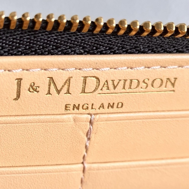 J&M DAVIDSON(ジェイアンドエムデヴィッドソン)の希少極美品］J&M DAVIDSON長財布 黒クロコ型押しラウンドファスナー レディースのファッション小物(財布)の商品写真