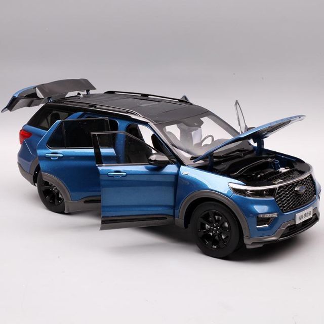 ミニカー 1/18 2023 フォード FORD EXPLORER ブルー