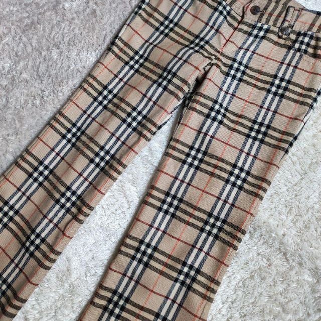 BURBERRY(バーバリー)のバーバリーブルーレーベル　スラックス　長ズボン　チノパン　ノバチェック　34 レディースのパンツ(チノパン)の商品写真