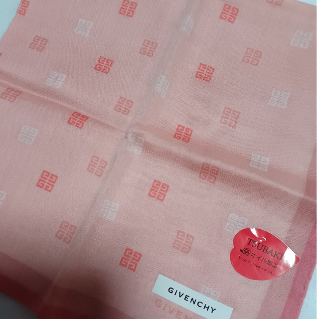 GIVENCHY(ジバンシィ)の値下げ📌ジバンシィ☆大判ガーゼハンカチ レディースのファッション小物(ハンカチ)の商品写真