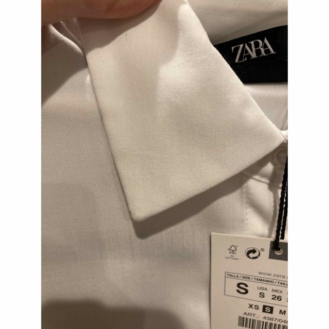 ZARA(ザラ)のZARA プリーツスリーブポプリンシャツ☆ホワイト レディースのトップス(シャツ/ブラウス(長袖/七分))の商品写真