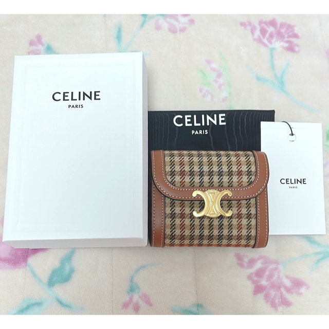 宅配 celine セリーヌ スモールトリオンフウォレット ツイード