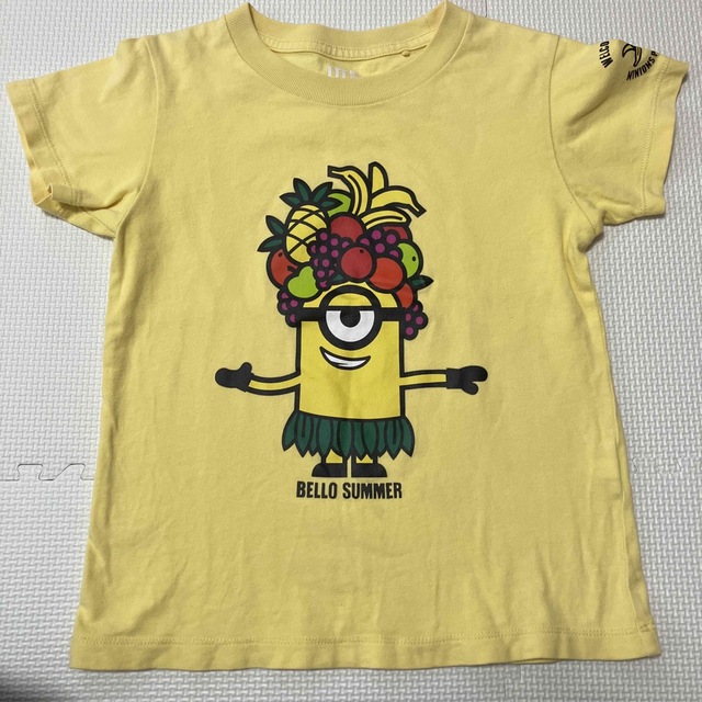 ユニクロ　ミニオンズＴシャツ　110 キッズ/ベビー/マタニティのキッズ服男の子用(90cm~)(Tシャツ/カットソー)の商品写真