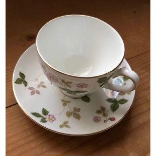 ウェッジウッド(WEDGWOOD)のWEDGWOOD　ワイルドストロベリー　カップ＆ソーサー(食器)