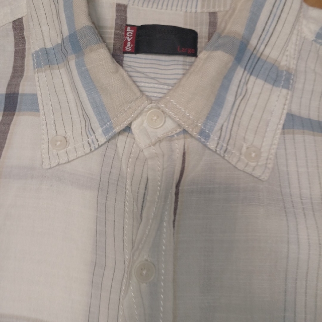 Levi's(リーバイス)の【即日発送】美品。Levi's コットン100%チェックシャツ メンズのトップス(シャツ)の商品写真