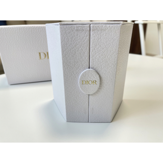 Dior(ディオール)のDIORのミニ香水と箱セット コスメ/美容の香水(香水(女性用))の商品写真