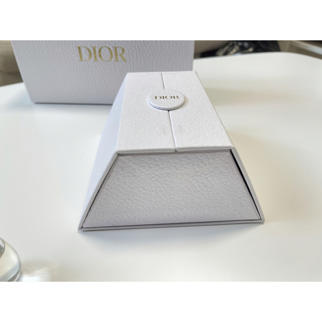 Dior(ディオール)のDIORのミニ香水と箱セット コスメ/美容の香水(香水(女性用))の商品写真