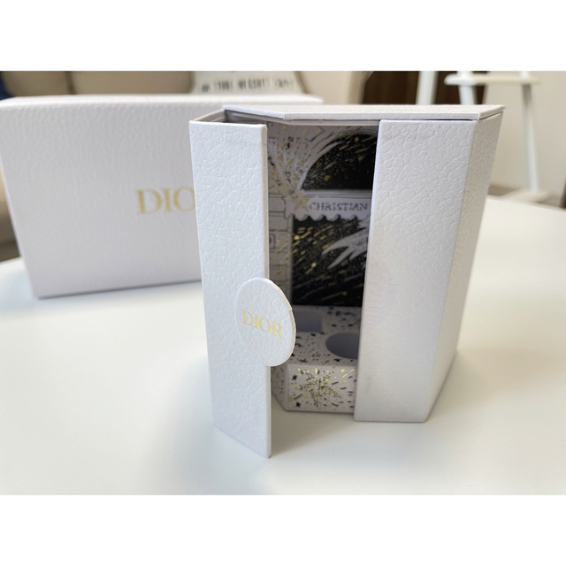 Dior(ディオール)のDIORのミニ香水と箱セット コスメ/美容の香水(香水(女性用))の商品写真