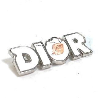 ディオール(Dior)のディオール Dior ロゴ ダニエルアーシャム Daniel Arsham ピンバッジ アクセサリー ブローチ メタル シルバー 未使用(ブローチ/コサージュ)