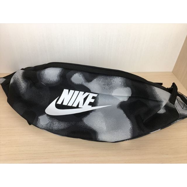 NIKE ナイキ ヘリテージ ヒップパック ウエストポーチ バック 新品 (73)の通販 by GSスニーカーズフリル店｜ナイキならラクマ