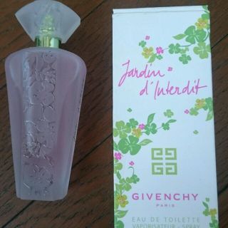 ジバンシィ(GIVENCHY)のGIVENCHY 香水 Jardin d'Interdit 50ml(香水(女性用))