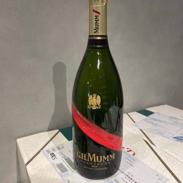 MOËT & CHANDON(モエエシャンドン)のGH マム 6本セット 食品/飲料/酒の酒(シャンパン/スパークリングワイン)の商品写真