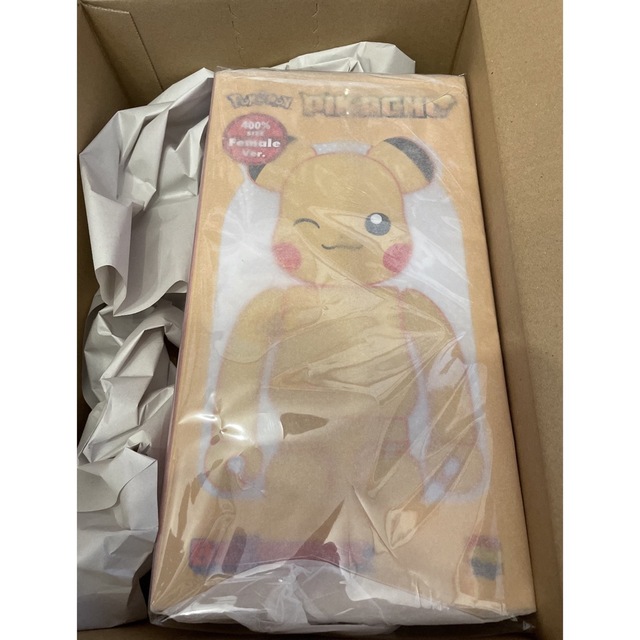 BE@RBRICK ピカチュウ Female Ver. 400%/ベアブリック