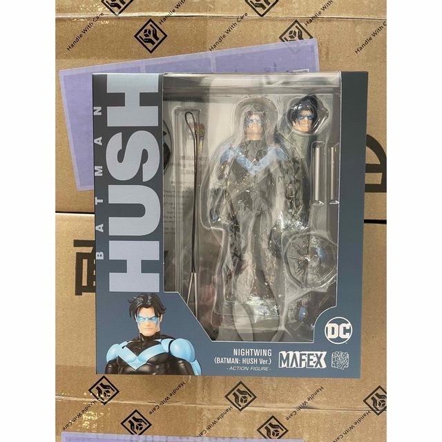 MEDICOM TOY(メディコムトイ)の新品 MAFEX NIGHTWING BATMAN: HUSH Ver. エンタメ/ホビーのフィギュア(アメコミ)の商品写真