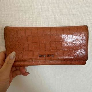 ミュウミュウ 財布(レディース)の通販 8,000点以上 | miumiuの ミュウミュウ 財布(レディース)の通販 8,000点以上 | miumiuの