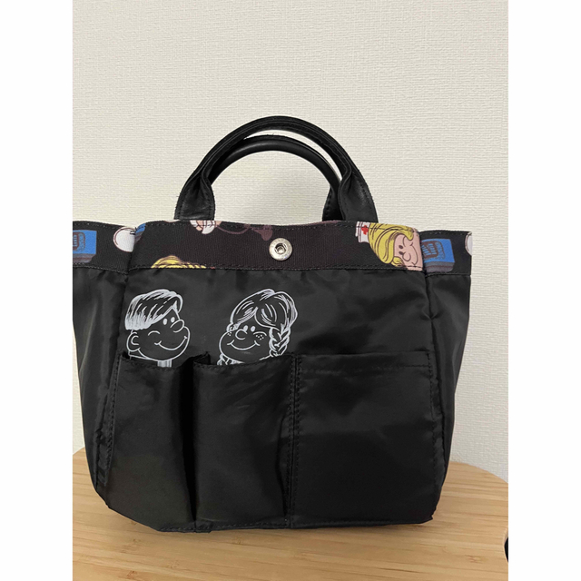 ear PAPILLONNER(イアパピヨネ)の【PEZ（ペッツ）×ear】ミニトートバッグ   レディースのバッグ(トートバッグ)の商品写真