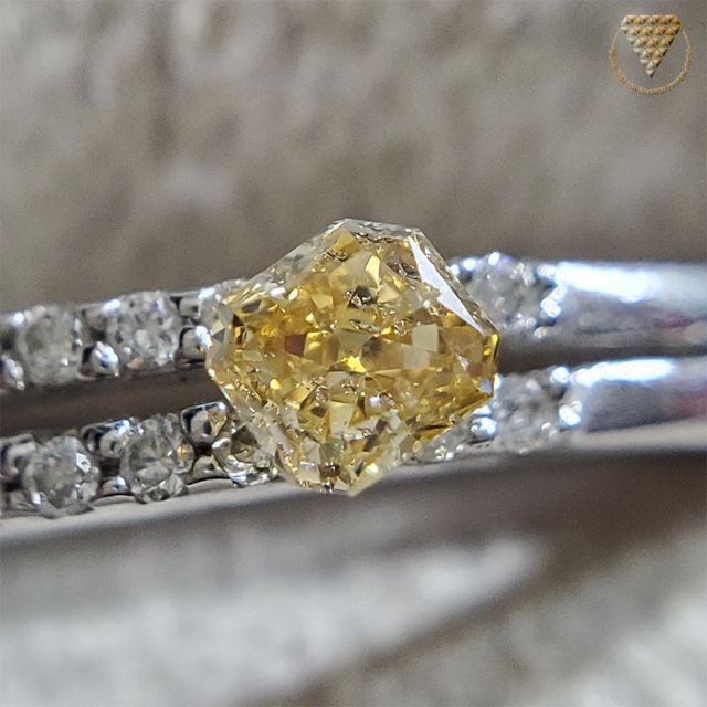 0.150 ct F.O-YELLOW SI2 天然 オレンジ イエロー ダイヤ レディースのアクセサリー(リング(指輪))の商品写真