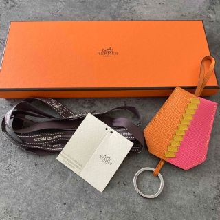 エルメス(Hermes)のHERMES エルメス　キーリング　チャーム　レザークロシェット(キーホルダー)