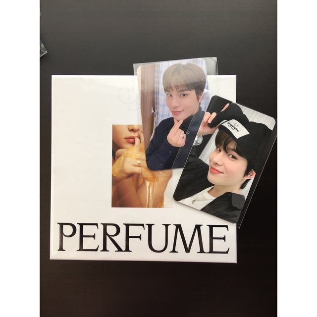 NCT ドジェジョン Perfume  BOXバージョン　ジョンウ エンタメ/ホビーのCD(K-POP/アジア)の商品写真
