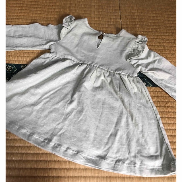 未使用　長袖ワンピース　サイズ目安2歳 キッズ/ベビー/マタニティのキッズ服女の子用(90cm~)(ワンピース)の商品写真