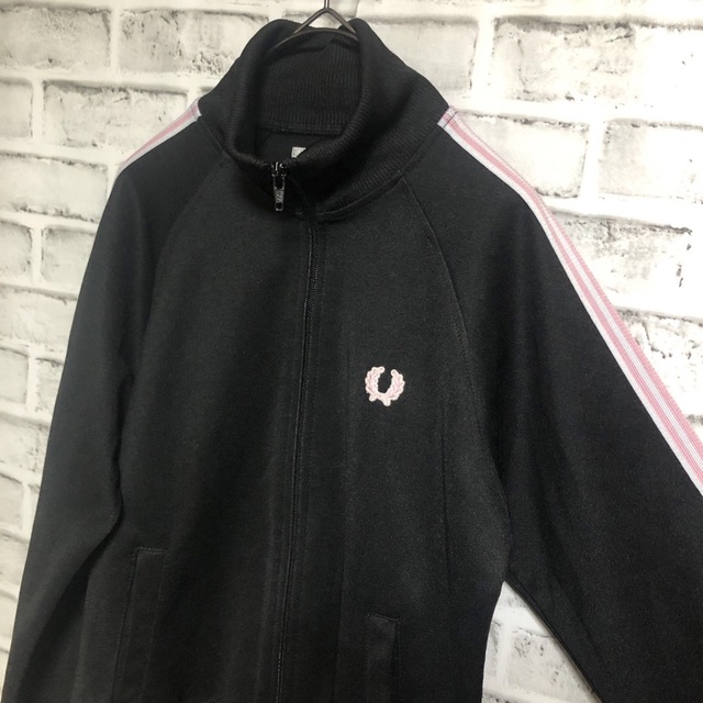 FRED PERRY(フレッドペリー)の90s⭐️Fred Perry トラックジャケット 刺繍月桂樹 ビンテージ 黒 メンズのトップス(ジャージ)の商品写真