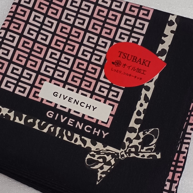 GIVENCHY(ジバンシィ)の値下げ📌ジバンシィ☆大判ハンカチ レディースのファッション小物(ハンカチ)の商品写真