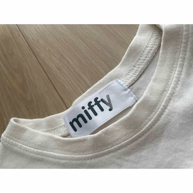 miffy(ミッフィー)のミッフィー ワッペン Tシャツ キッズ/ベビー/マタニティのキッズ服男の子用(90cm~)(Tシャツ/カットソー)の商品写真