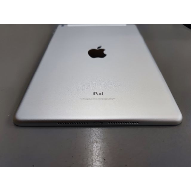 iPad 第5世代 Wi-Fi+Cellular シルバー 美品 3