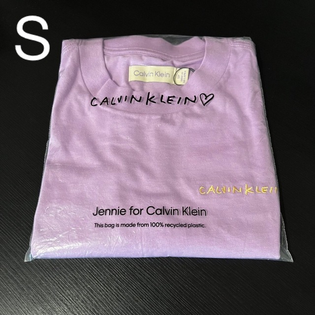 Jennie for Calvin Klein コットンジャージーベビーTシャツ - Tシャツ ...