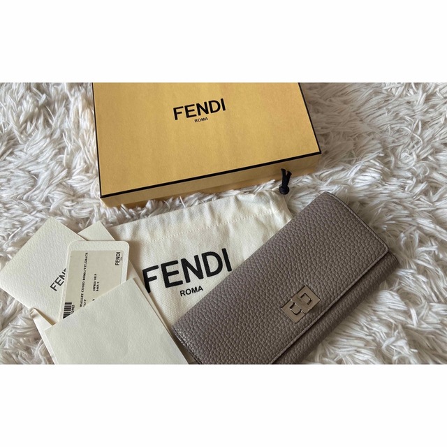 FENDI☆ピーカブー ☆長財布☆美品☆グレージュ☆