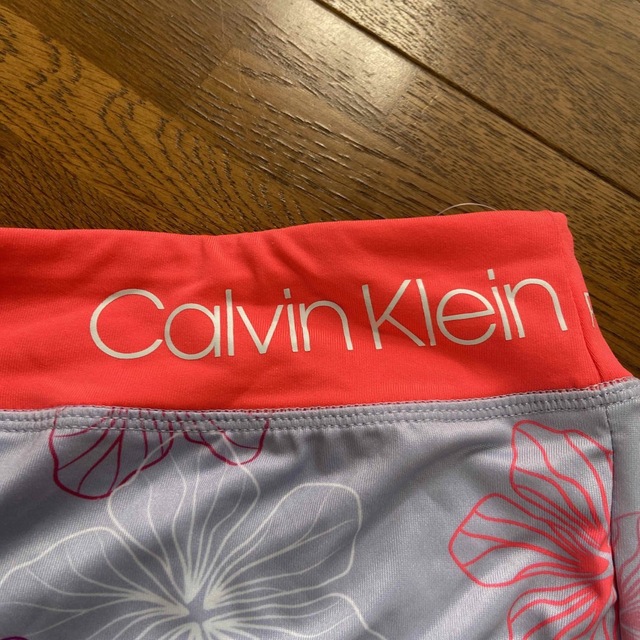 Calvin Klein(カルバンクライン)の海外購入品！Calvin Klein ヨガ・フィットネス・トレーニングにっ！ スポーツ/アウトドアのトレーニング/エクササイズ(ヨガ)の商品写真