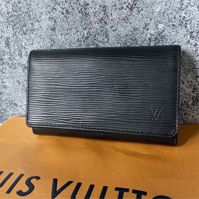 『LOUIS VUITTON』ルイヴィトン /エピ トレゾール折り財布