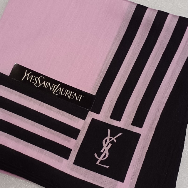 Yves Saint Laurent(イヴサンローラン)の値下げ📌イヴサンローラン☆大判ハンカチ レディースのファッション小物(ハンカチ)の商品写真