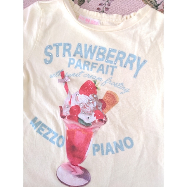 メゾピアノ　110　パフェプリントキラキラTシャツ　ストロベリーパフェ　半袖