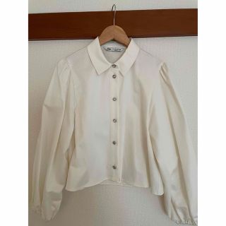 ザラ(ZARA)のZARA ビジューボタン　シャツ(シャツ/ブラウス(長袖/七分))