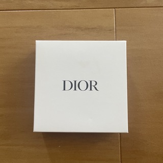 クリスチャンディオール(Christian Dior)の未使用　Dior ディオール ミラー コンパクト ノベルティ 非売品(ノベルティグッズ)