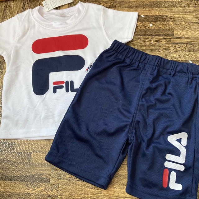 FILA(フィラ)のbaiya フィラ FILA セットアップ ジャージ ティーシャツ ズボン 80 キッズ/ベビー/マタニティのベビー服(~85cm)(Ｔシャツ)の商品写真