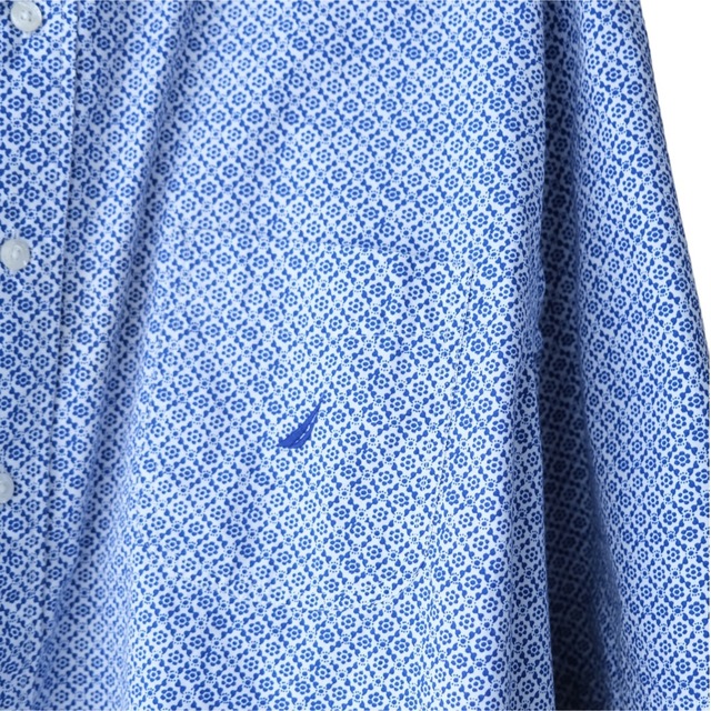 NAUTICA(ノーティカ)の00s NAUTICA Blue Flower Pattern Shirt メンズのトップス(シャツ)の商品写真