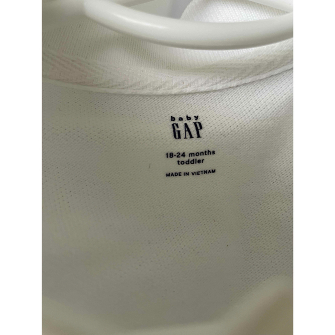 babyGAP(ベビーギャップ)のGAP ベビー　ポロシャツ  キッズ/ベビー/マタニティのキッズ服男の子用(90cm~)(Tシャツ/カットソー)の商品写真