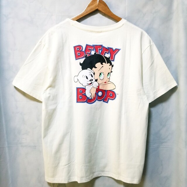 Betty Boop(ベティブープ)のベティーブープ ベティちゃん 服  新品　半袖 Tシャツ　白　4L レディースのトップス(Tシャツ(半袖/袖なし))の商品写真