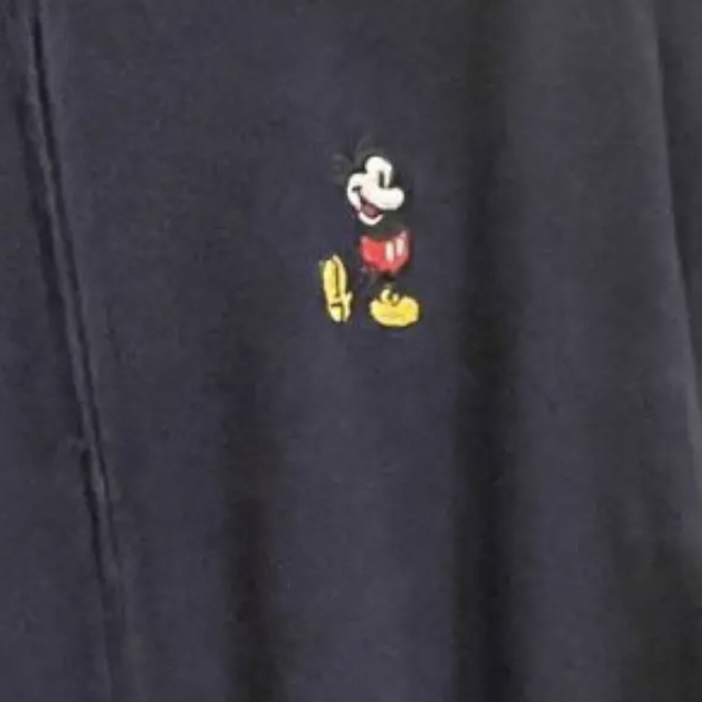 Disney(ディズニー)の【美品】Disney ★刺繍ミッキー★薄手ニットパーカー レディースのトップス(パーカー)の商品写真