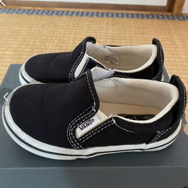 VANS(ヴァンズ)のキッズ 【VANS】 スリッポン BLACK 16cm キッズ/ベビー/マタニティのキッズ靴/シューズ(15cm~)(スニーカー)の商品写真