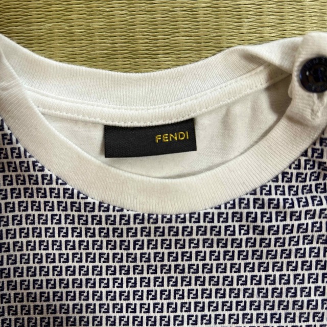 FENDI(フェンディ)のFENDI Tシャツ キッズ/ベビー/マタニティのベビー服(~85cm)(Ｔシャツ)の商品写真